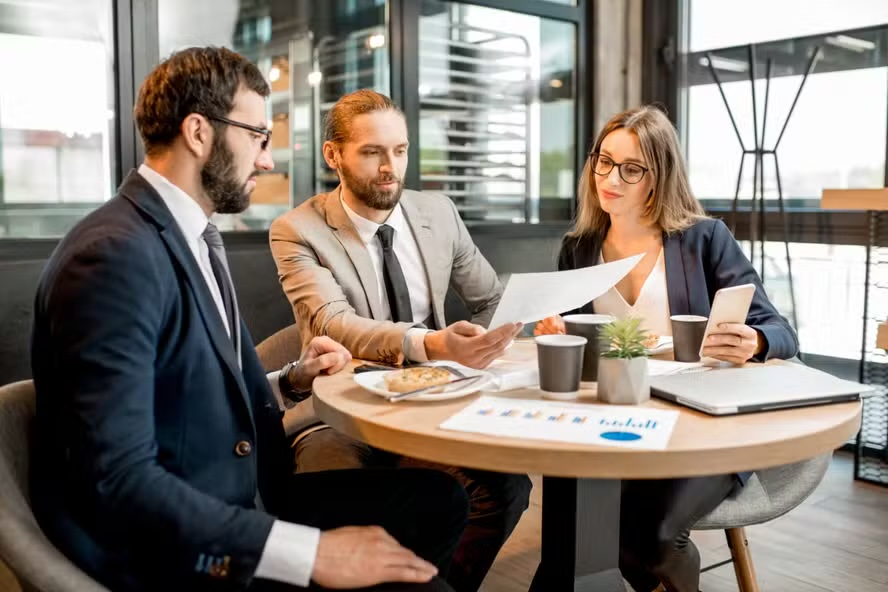Planejamento financeiro para imigração aos EUA: como preparar sua família